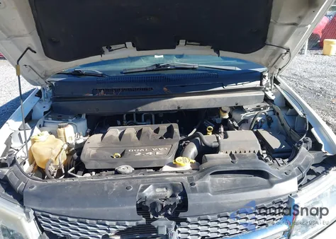 2011 Dodge Journey Express z USA, uszkodzony, nr VIN 3D4PG4FB6BT554517